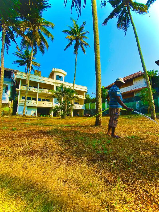 Hellovarkala Beach Resort Ngoại thất bức ảnh