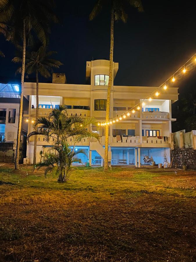 Hellovarkala Beach Resort Ngoại thất bức ảnh